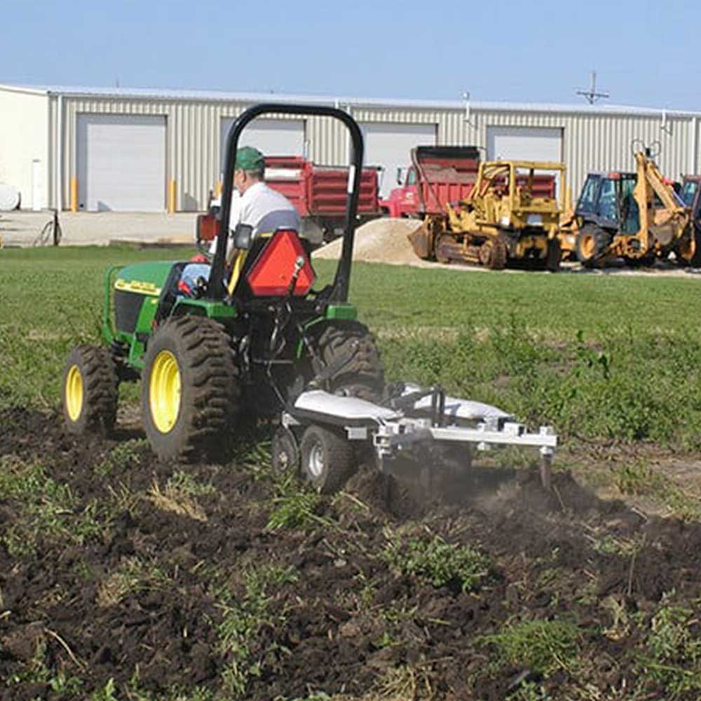 Grey Wolf™ Till-N-Claw Chisel Plow & Cultivator 43-In. Wide (GWG311026) - Image 4