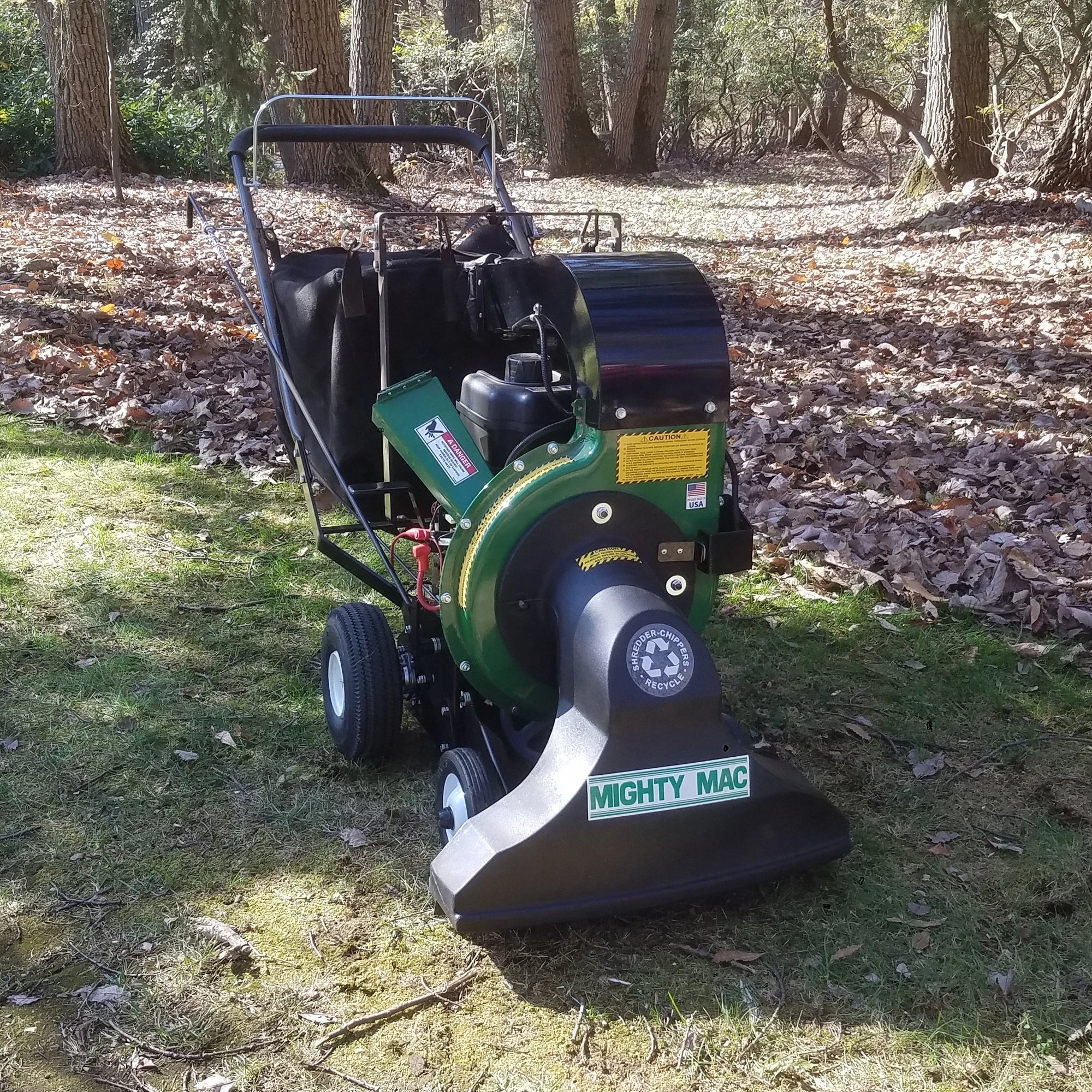 Mighty Mac™ Self-Propelled Vacuum-Chipper-Bagger with Electric Start (VCB1102E) - Image 5