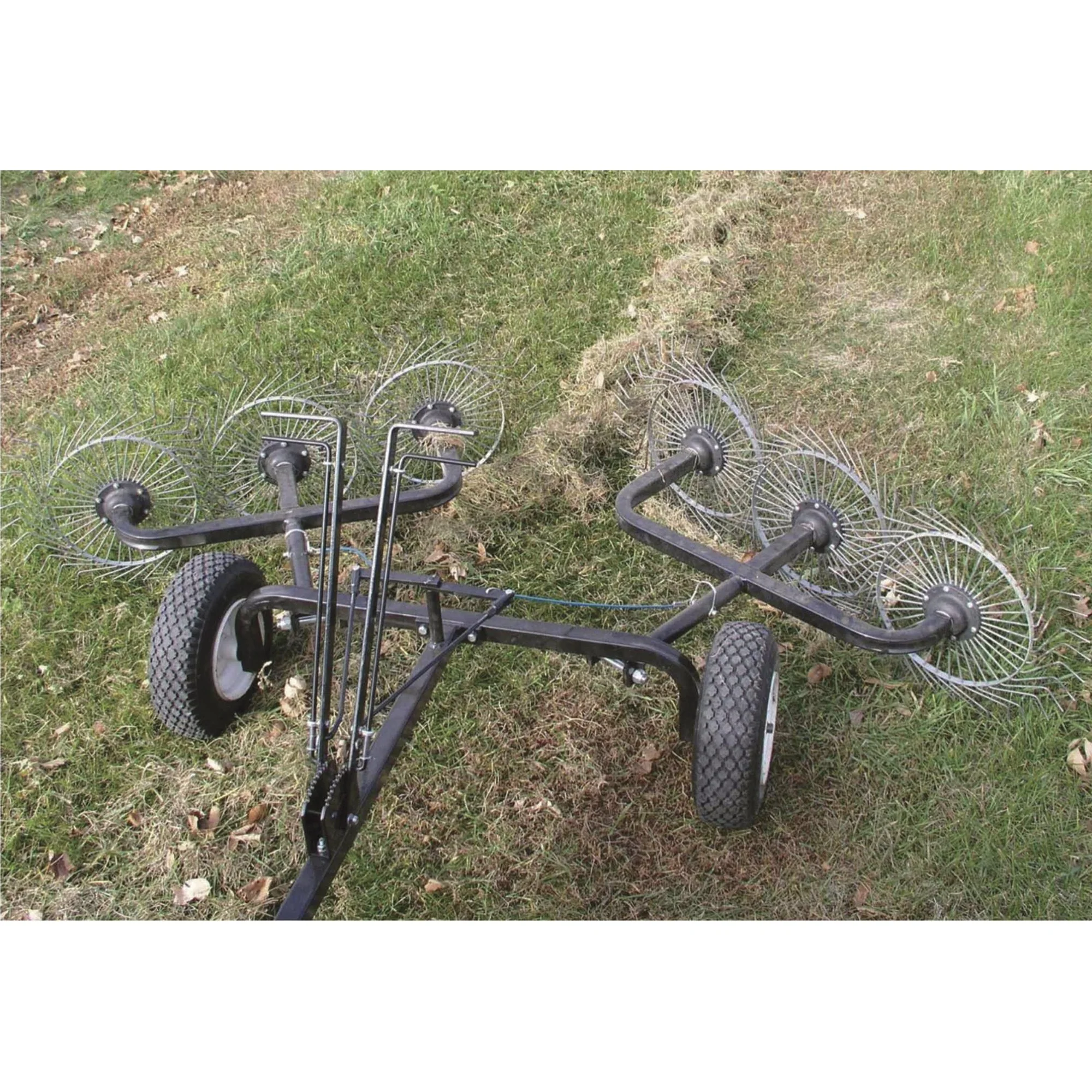 Strongway™ Acreage Rake 60in Dethatcher with 6 Tine Reels (49166) - Image 3